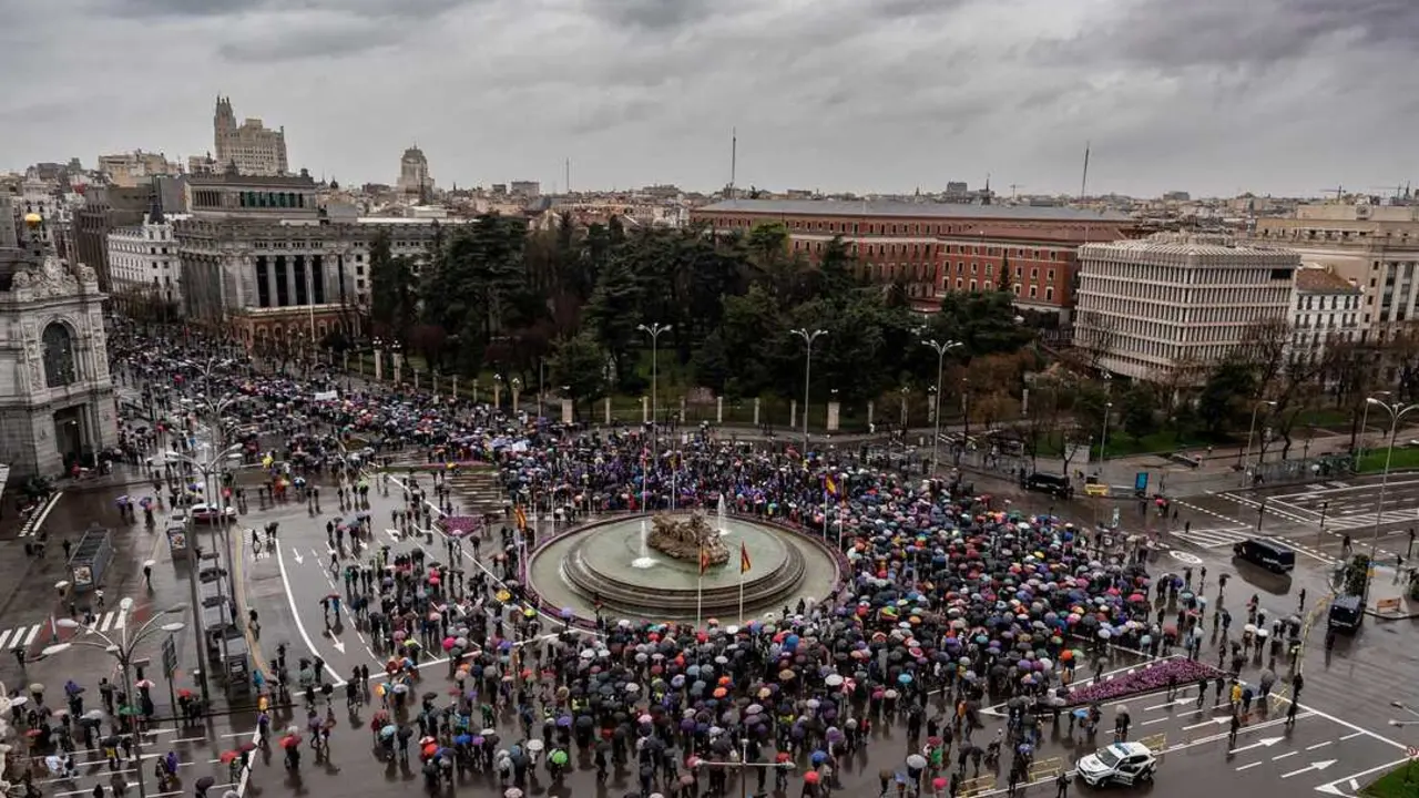 Final de la manifestaci&oacute;n del 8M del 2025. Imagen de EP.
