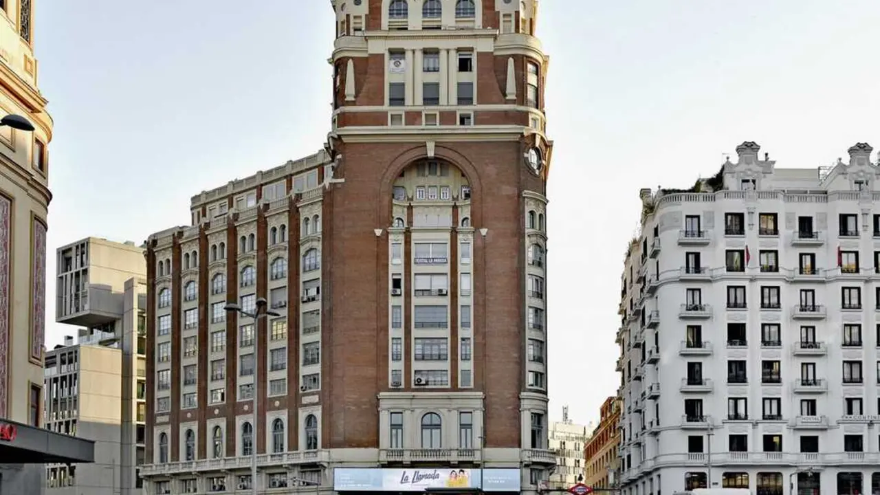 El Palacio de la prensa.