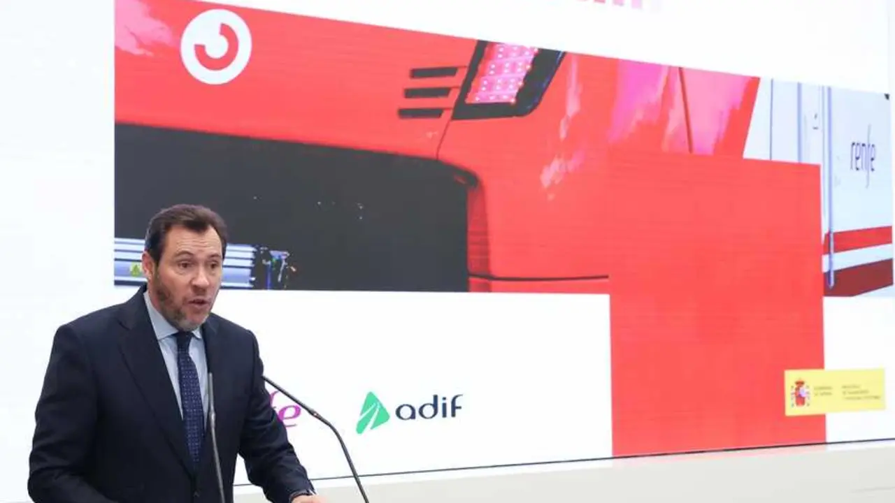 &Oacute;scar Puente en la presentaci&oacute;n del proyecto de obra para la C-5. Imagen de EP.