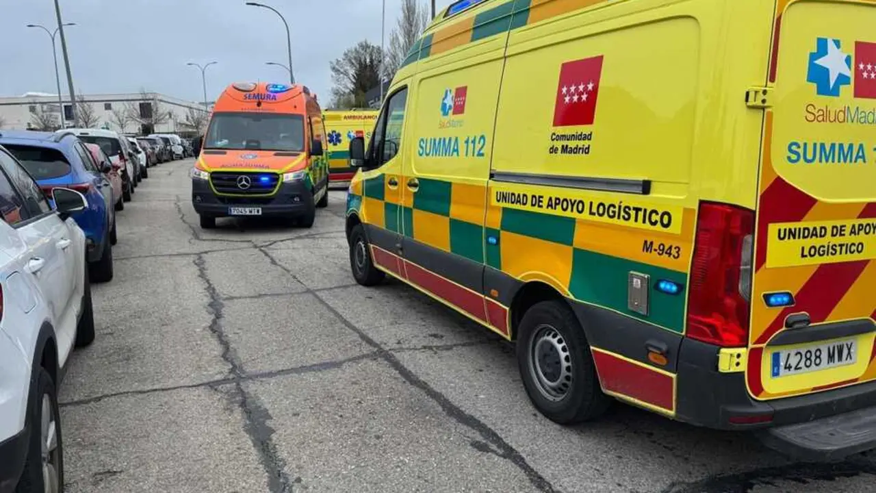 Ambulancias y Semura en el lugar de los hechos. Imagen de EP.