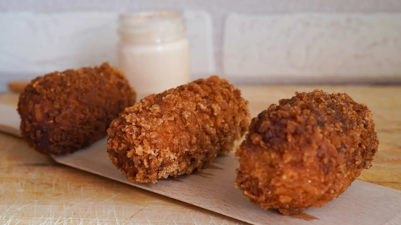 Croquetas en imagen de archivo.