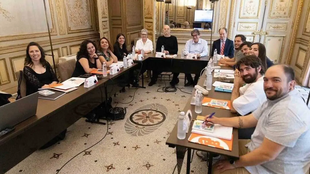 El taller de Mart&iacute;n Caparr&oacute;s vuelve a la Feria del Libro de Madrid para formar a escritores. Imagen de Feria del Libro.