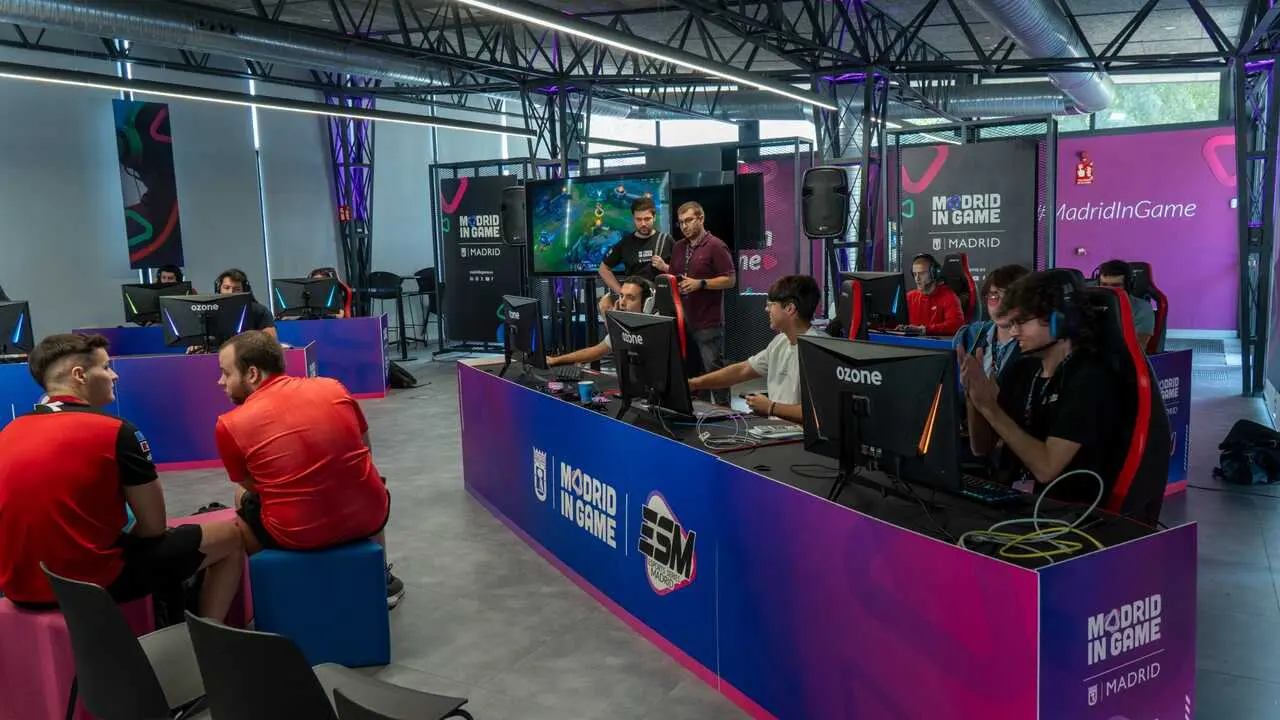 Competici&oacute;n en el Esports Center de Madrid in Game