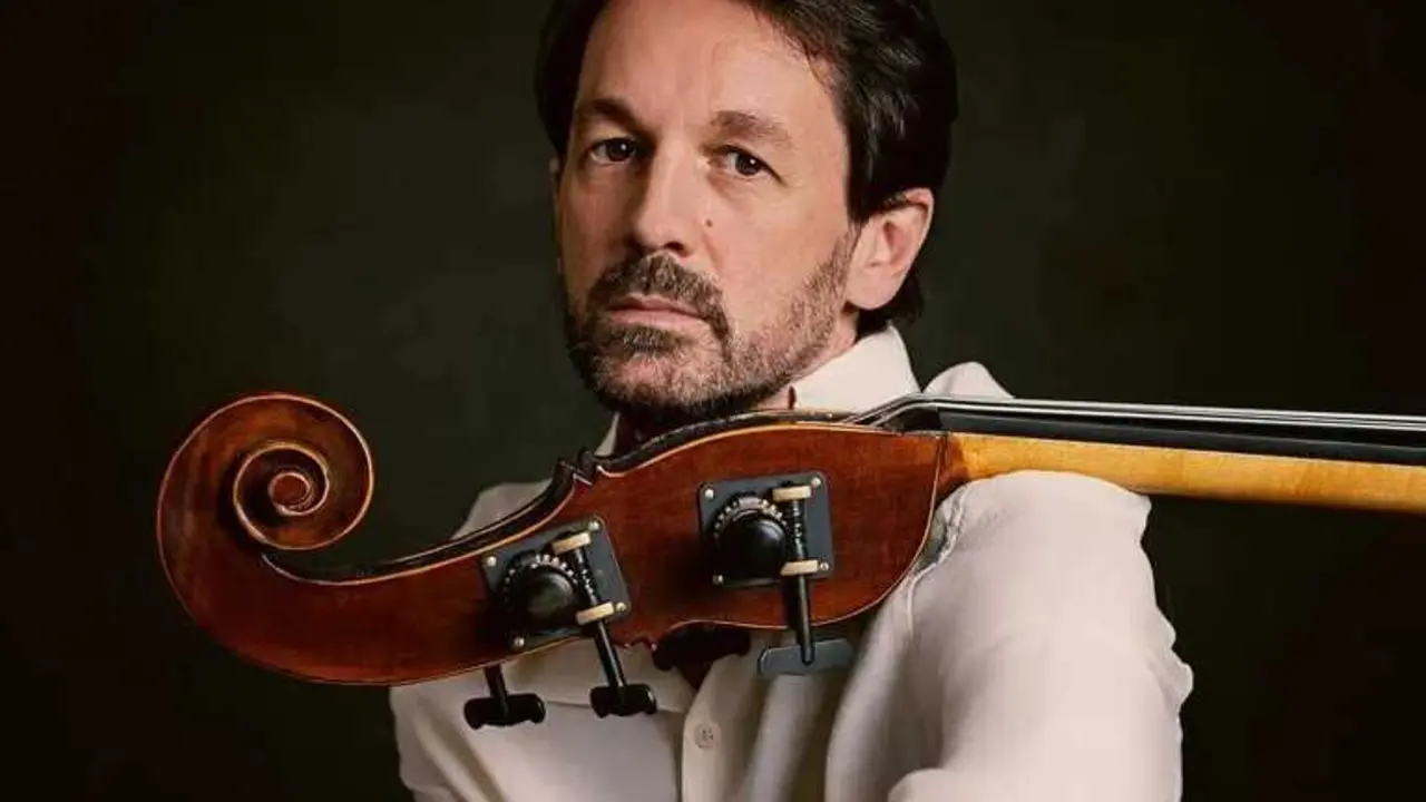 El contrabajista y compositor Pablo Mart&iacute;n Caminero