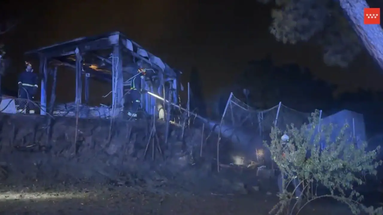 Incendio en una vivienda de Boadilla del Monte. Imagen de la cuenta de X de 112 Comunidad de Madrid.