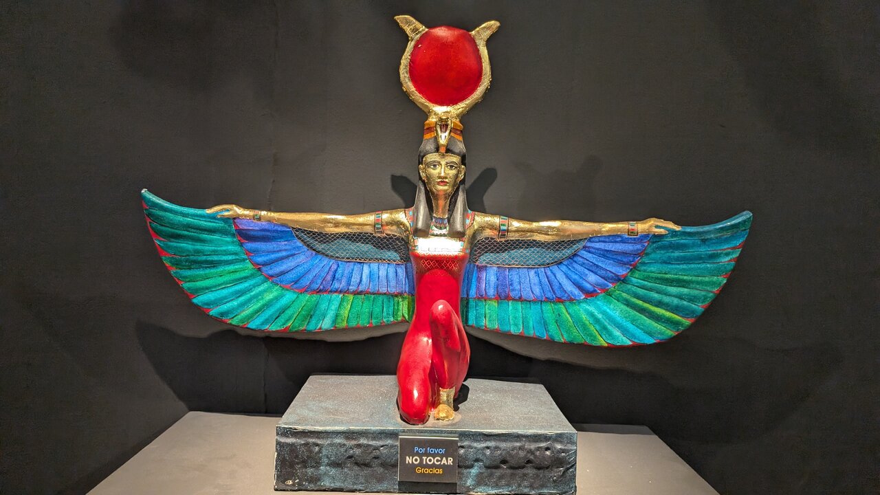 Una escultura de 'Tesoros de Egipto', la exposición inmersiva de Fuenlabrada.