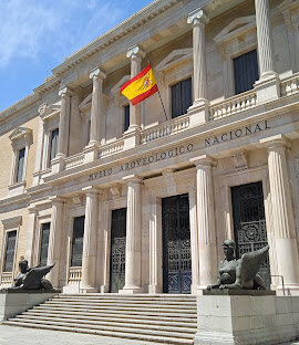 Portada del museo.