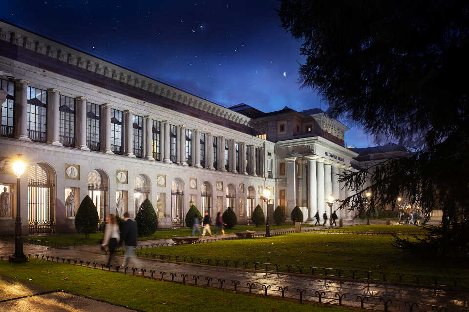 El Museo del Prado de noche. Imagen del Museo.