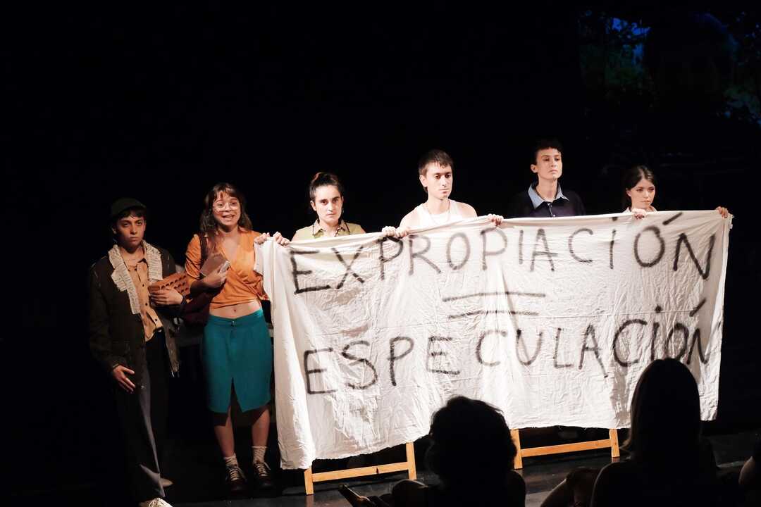 Escena de 'Un verano por metro cuadrado', del colectivo 7 Minutos de Gloria. Imagen de EP.